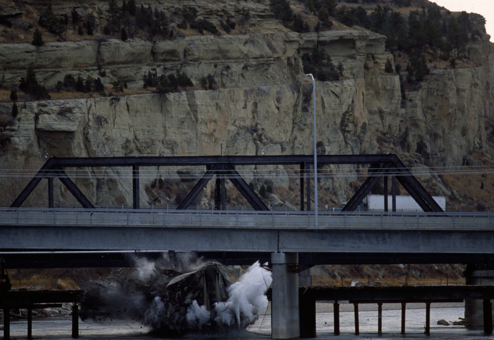 East Bridge demolition, November 1992